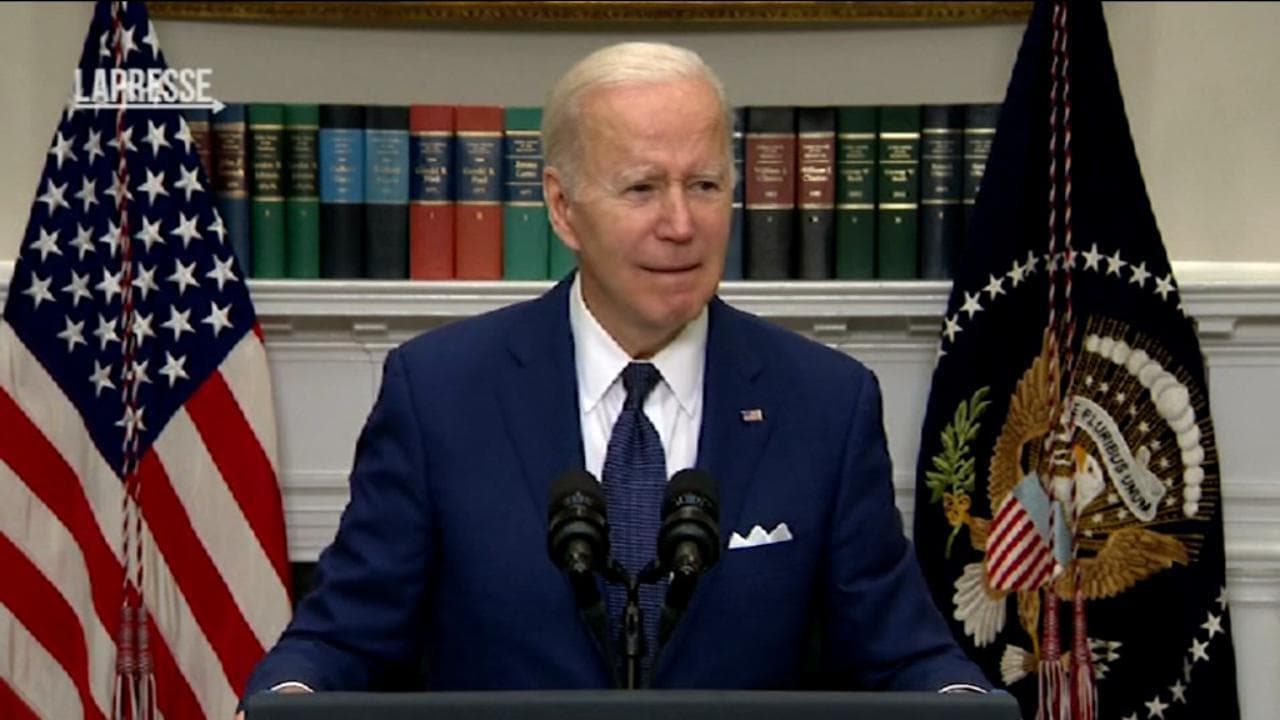 Usa, Biden dopo la sparatoria in Texas: "Questi massacri solo qui, è ora di agire"