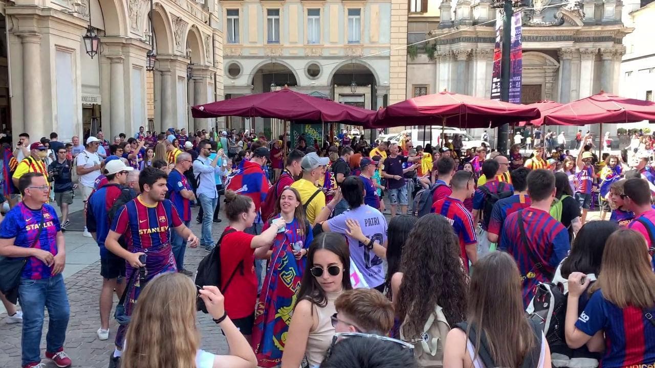 Torino, l'invasione dei tifosi del Barcellona per la finale femminile di Champions contro il Lione
