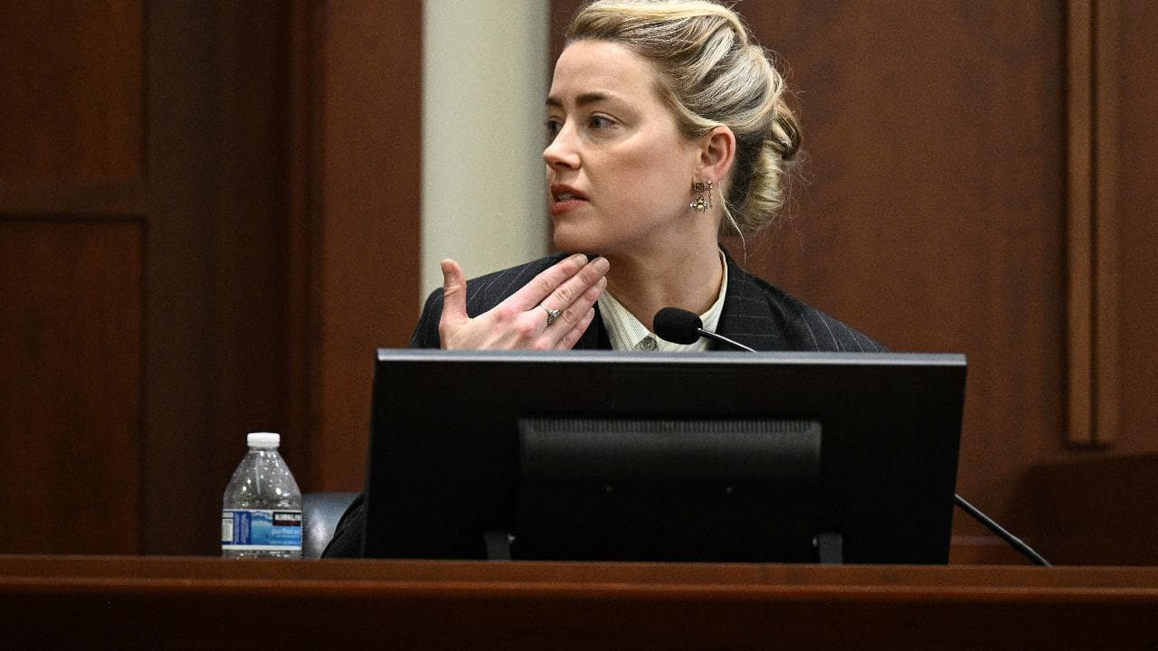 Amber Heard contro Johnny Depp: "Non sono mai stata la prima ad aggredire"