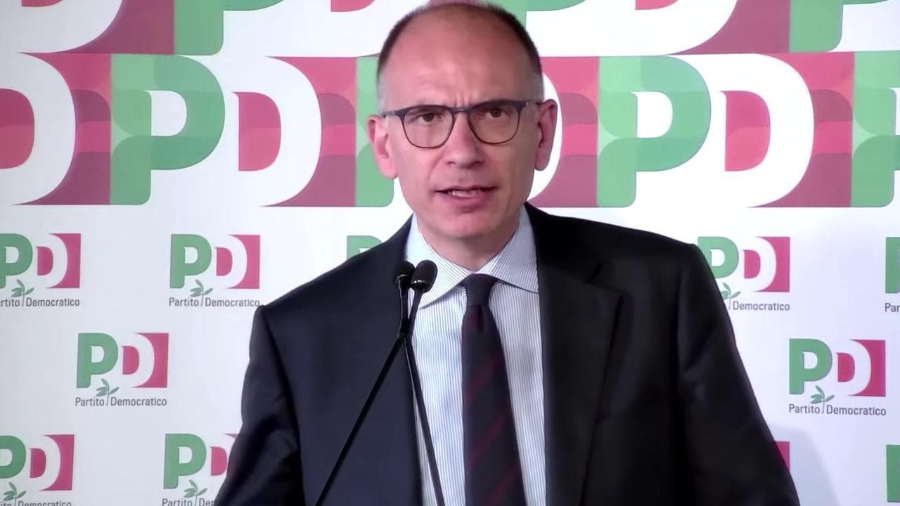 Direzione Pd, Enrico Letta: "Avanti con alleanze, autosufficienza è sintomo di debolezza"