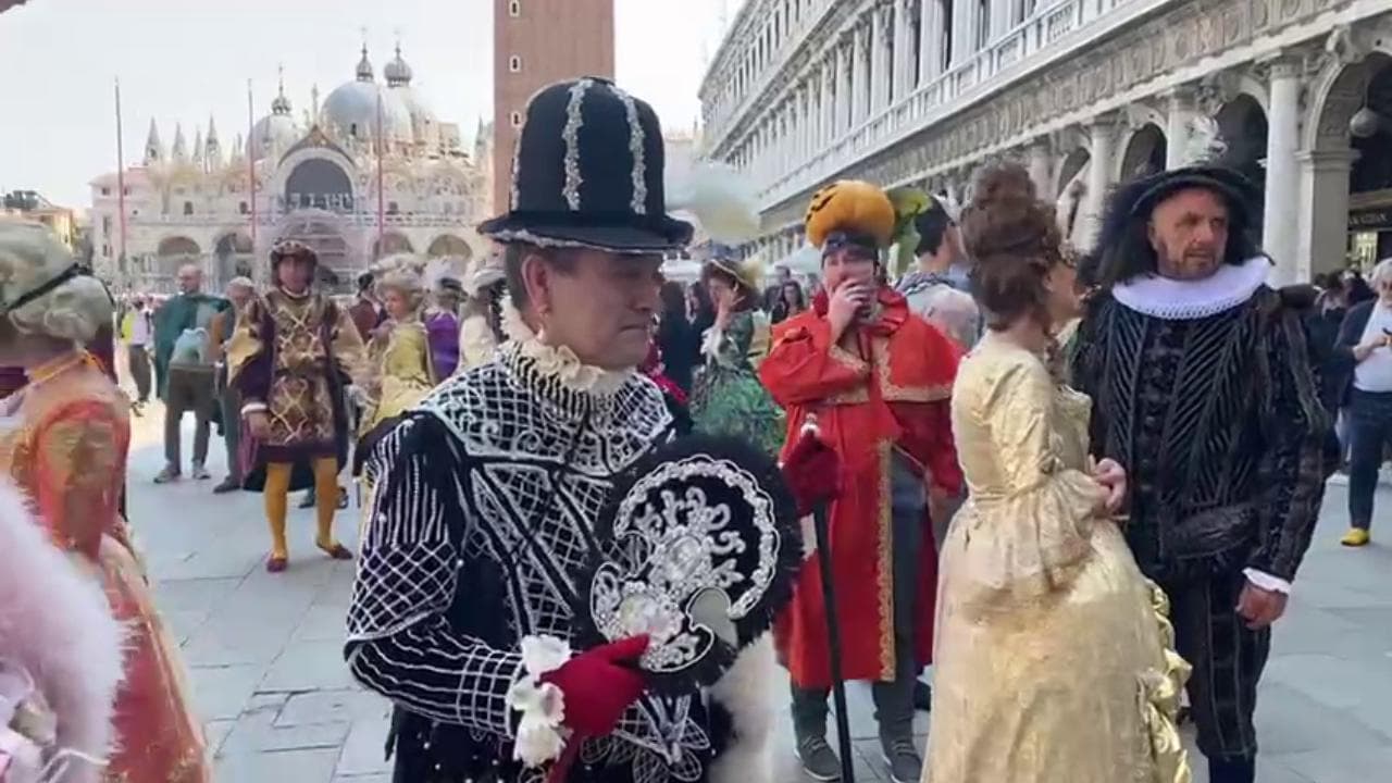 400 maschere in piazza San Marco, si gira il film di Gary Gray