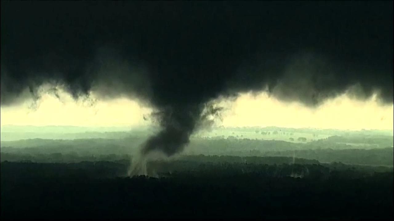 Tornado in Oklahoma, le impressionanti immagini girate dall'elicottero