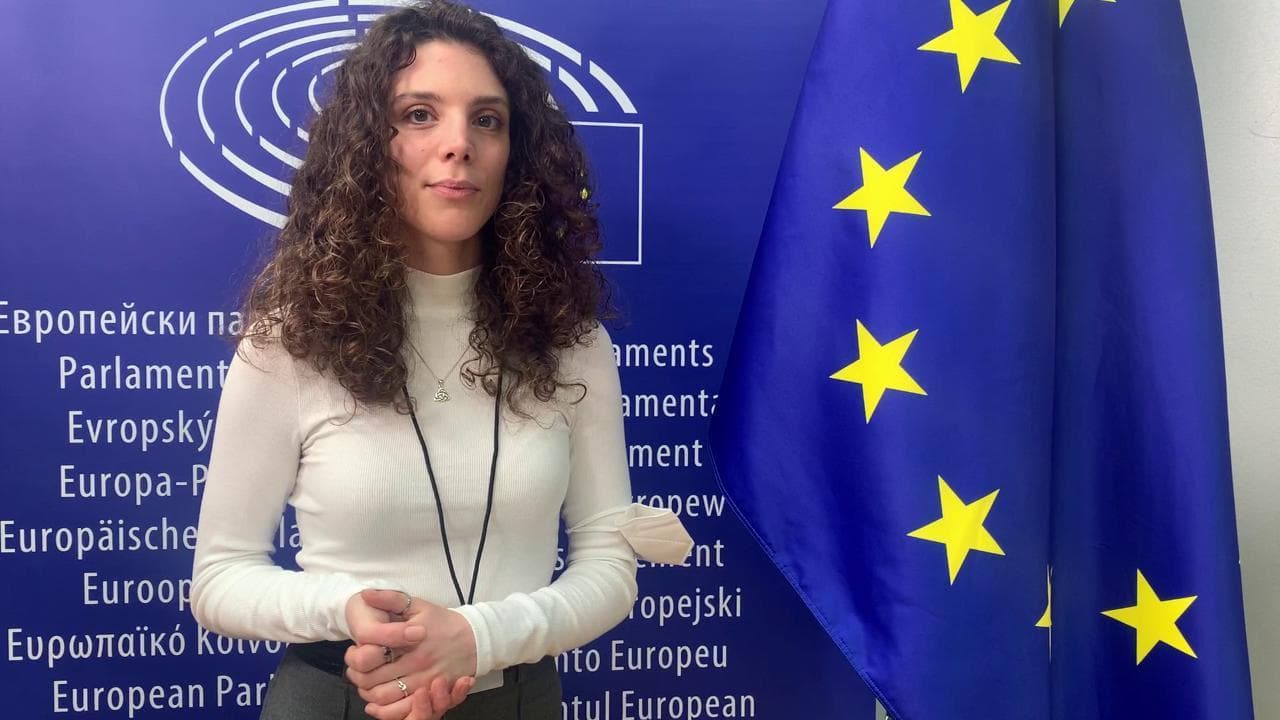 Laura Maria Cinquini a 23 anni a Strasburgo il futuro dell'Europa: “Dall’economia alla migrazione è importante che le nostre proposte vengano prese in carico”