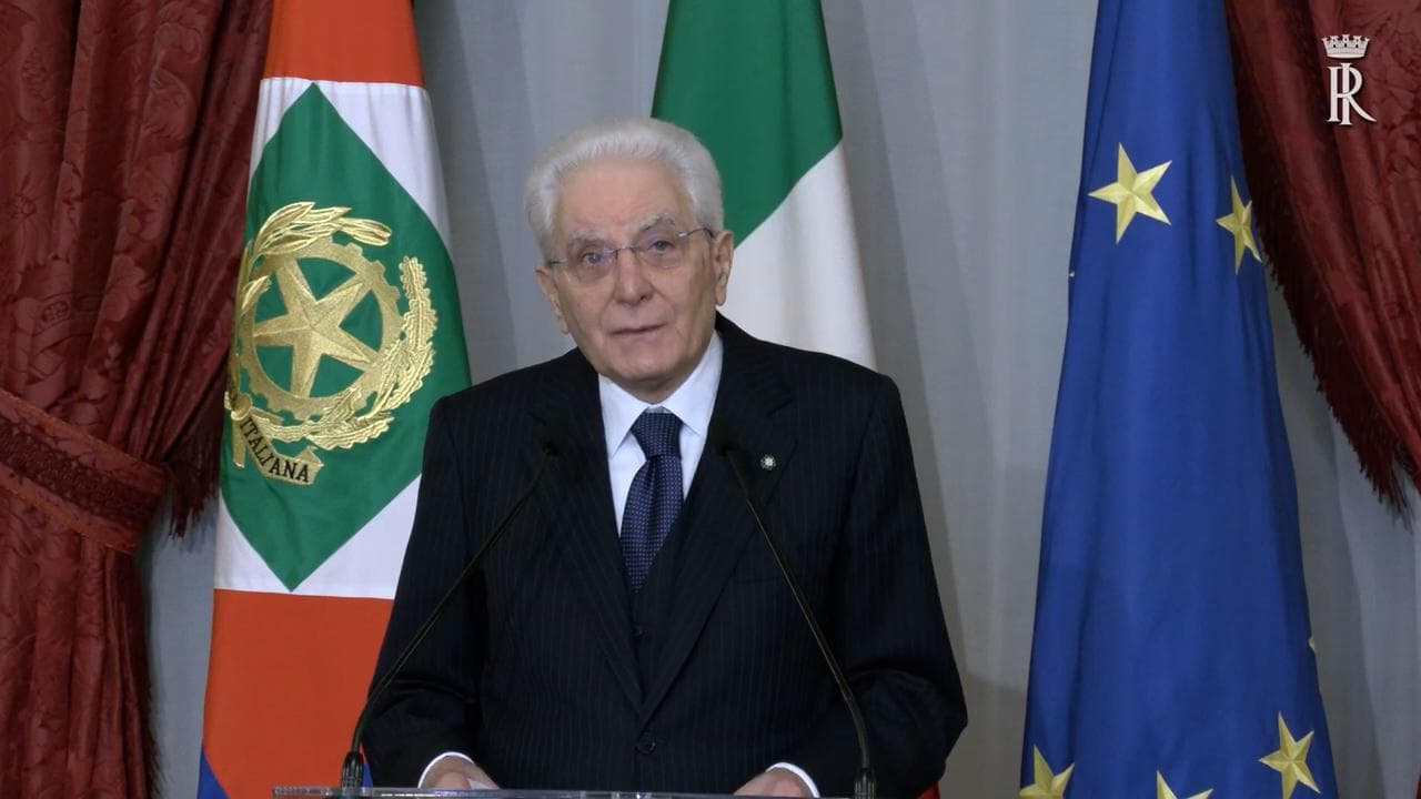 25 aprile, Mattarella: "La pace fu conquistata con le armi, non arrendiamoci di fronte alla prepotenza"