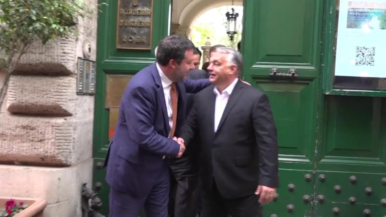 Salvini: "Incontro con Orban inopportuno? Non scherziamo..."