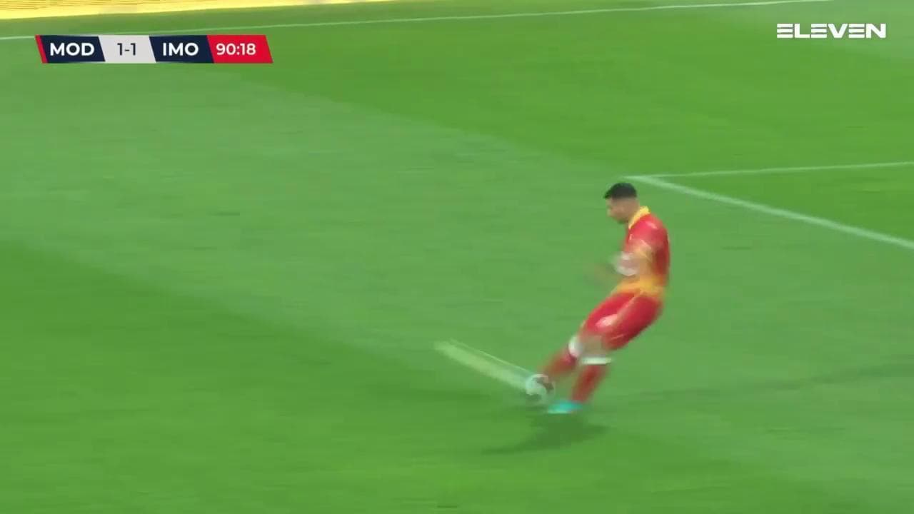 Serie C, il gol da 80 metri del portiere Gagno avvicina il Modena alla promozione in B