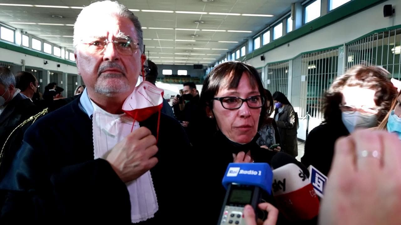 Caso Cucchi, condannati i carabinieri per depistaggi, la sorella: "Distrutti anni della nostra vita"
