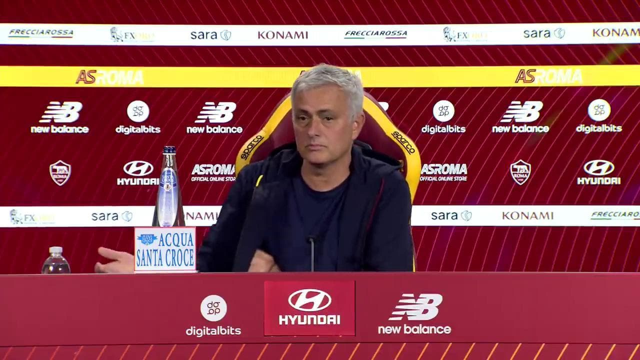 L'allenatore della Roma Mourinho su Zaniolo: "Dice di essere indisponibile, chiedete al suo staff"