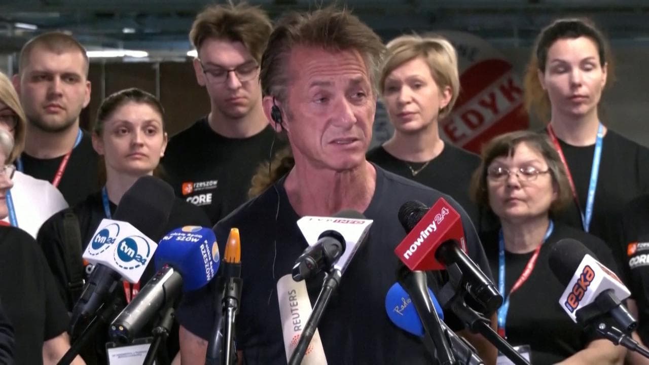 Sean Penn a Leopoli: "Quando gli ucraini vinceranno questa guerra festeggerò con loro"