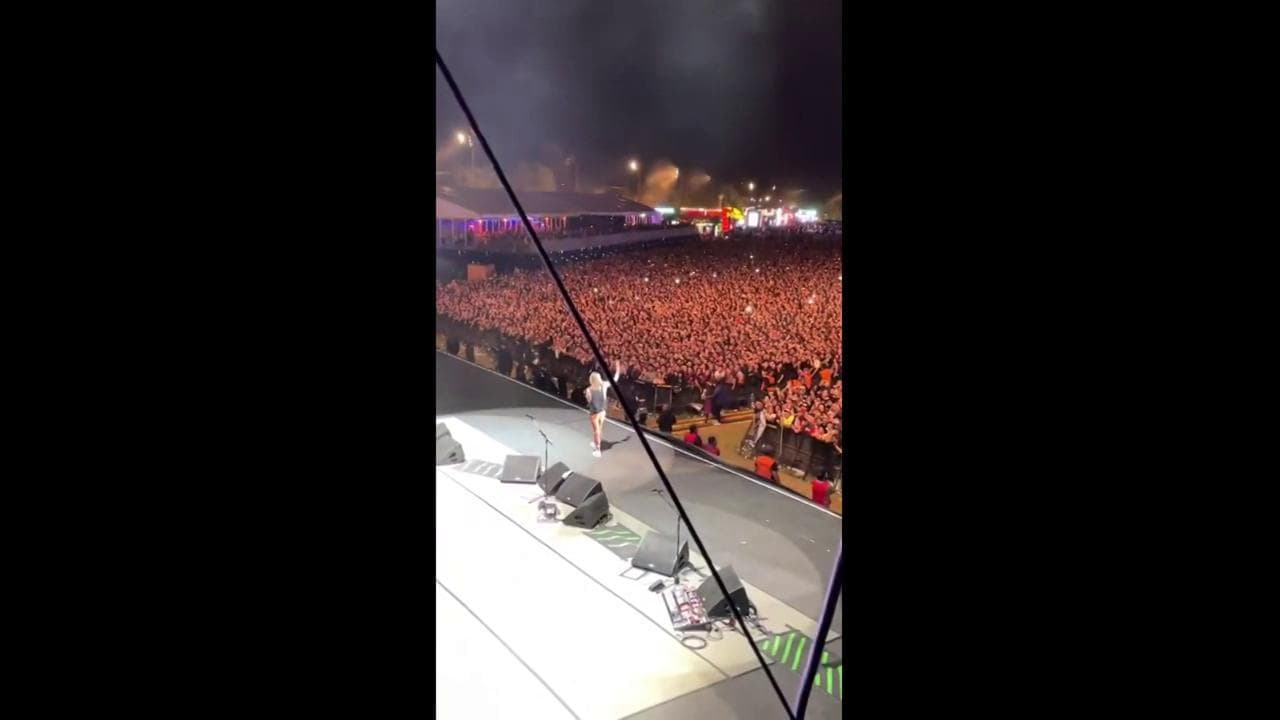 Foo Fighters, l'ultima esibizione di Taylor Hawkins: il batterista canta 'Somebody to love' a San Isidro