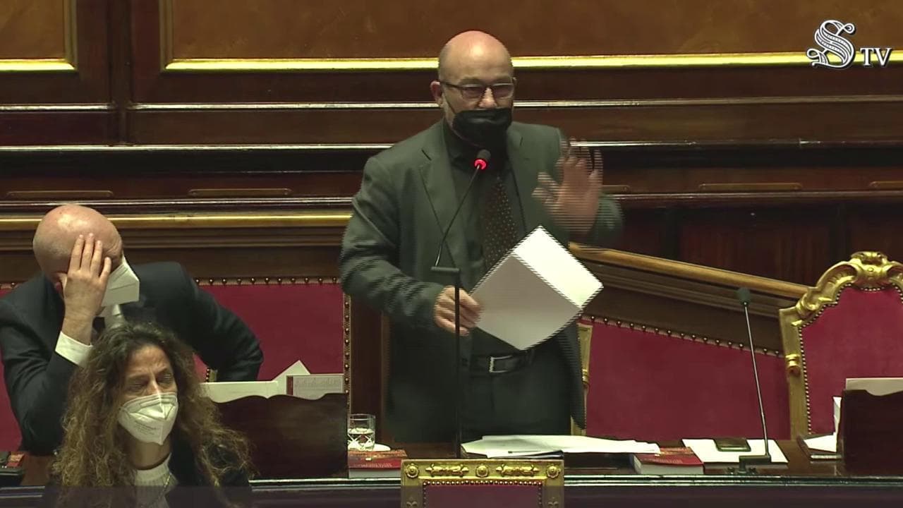 Caro energia, Cingolani: "A parità di gas, non è possibile questo incremento dei prezzi"