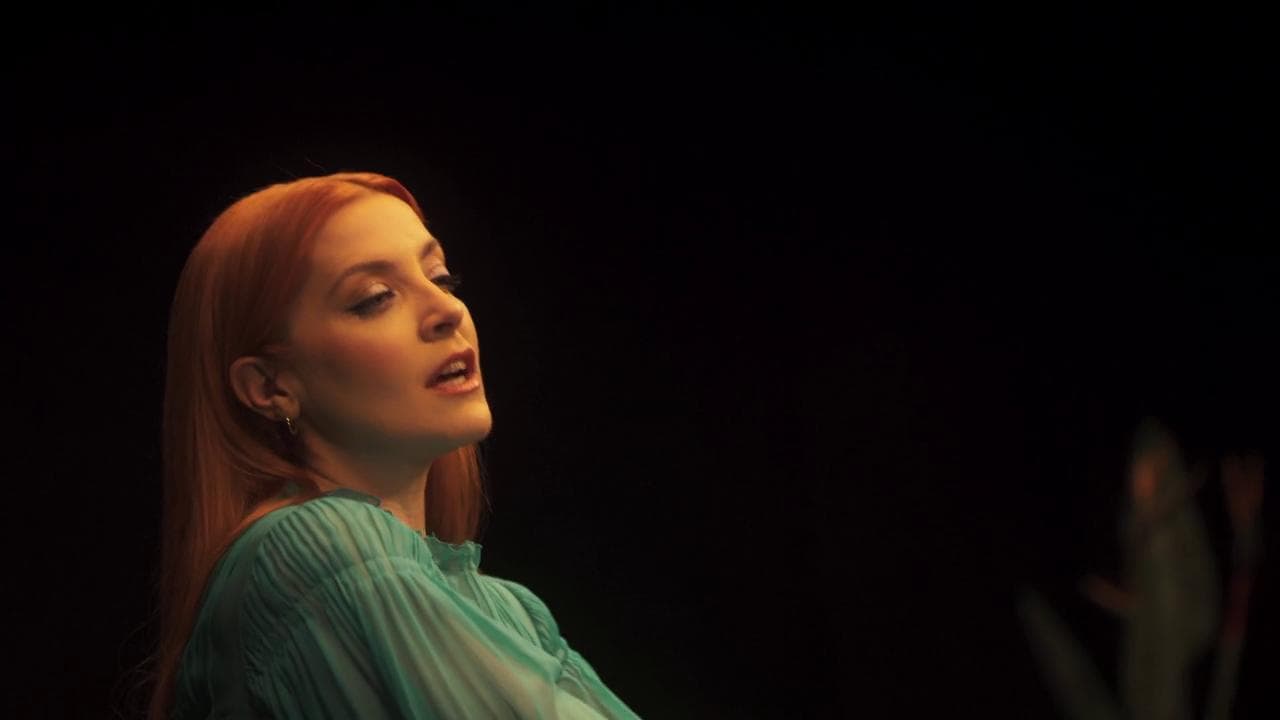 Noemi canta 'Acciaio' per i bambini dell'Ucraina e la campagna Save the Children