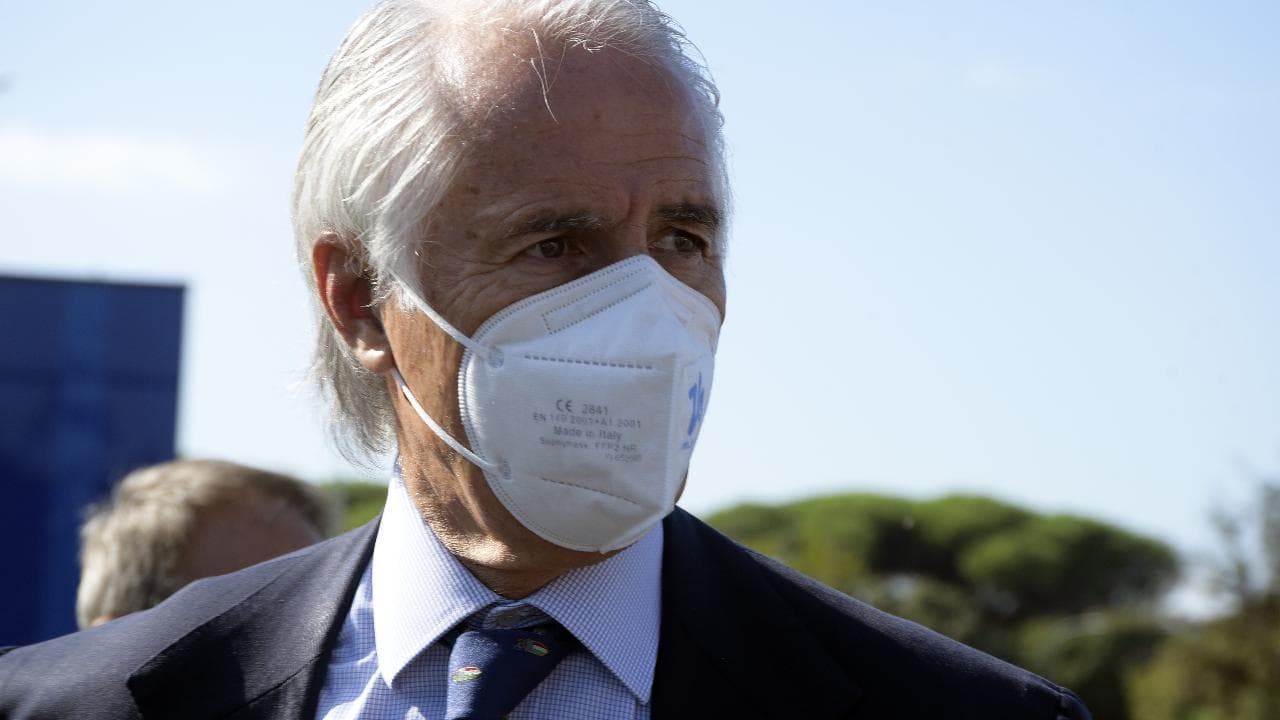 Calcio, Malagò: "Lo striscione di Verona? Si rimane senza parole"