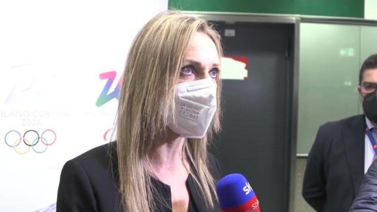 La sottosegretaria allo Sport, Vezzali: "Favorevole a riportare al 100% la capienza degli stadi"