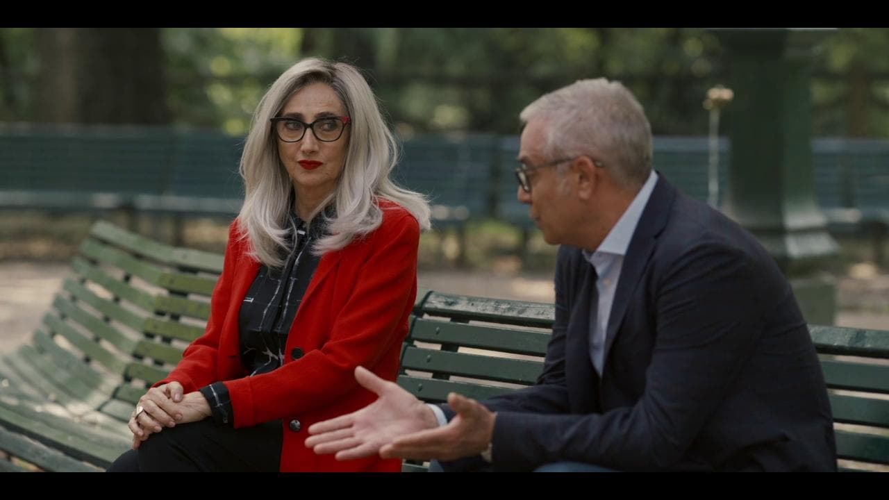 Studio Battaglia, Lunetta Savino è l'avvocato divorzista Marina - clip
