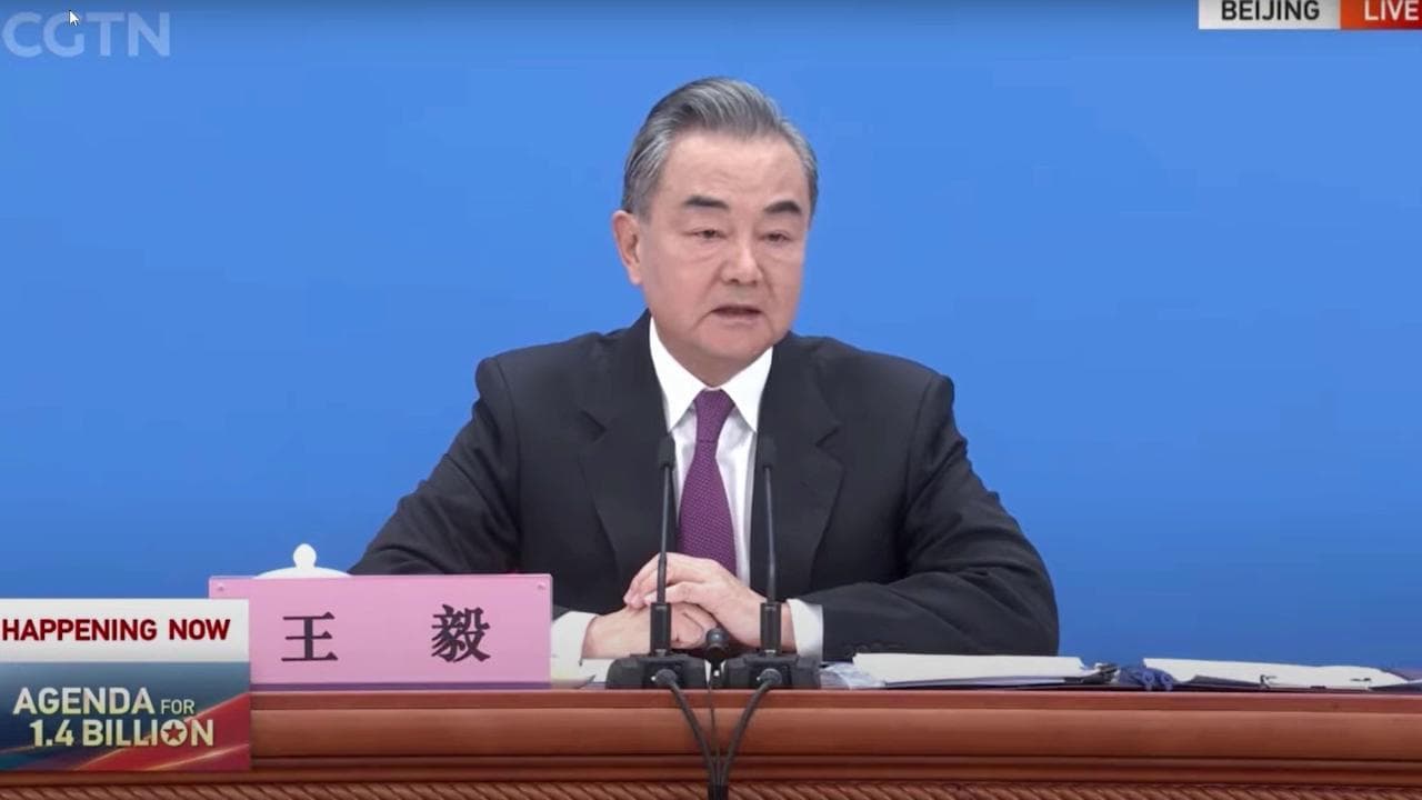 Cina, Wang (ministro degli Esteri): "Amicizia con la Russia è solida come una roccia"