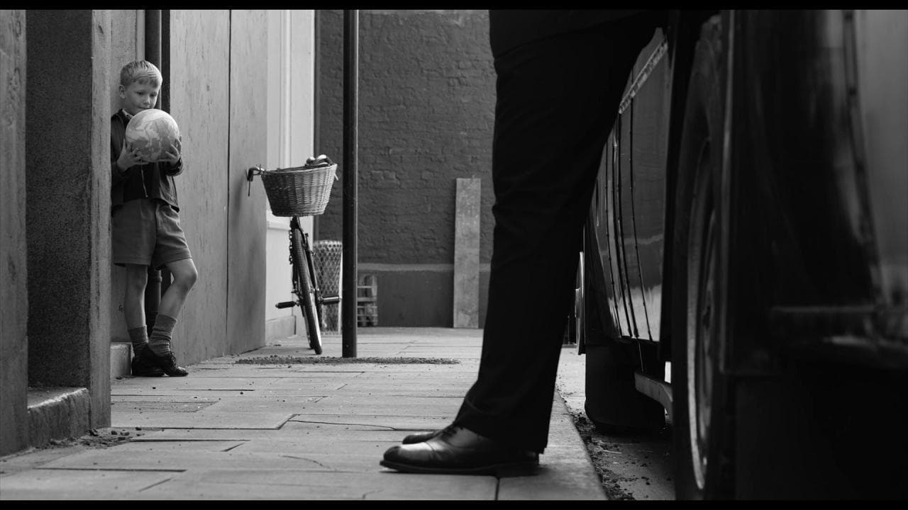 'Belfast', Kenneth Branagh racconta se stesso in un film da Oscar  - La clip in anteprima esclusiva