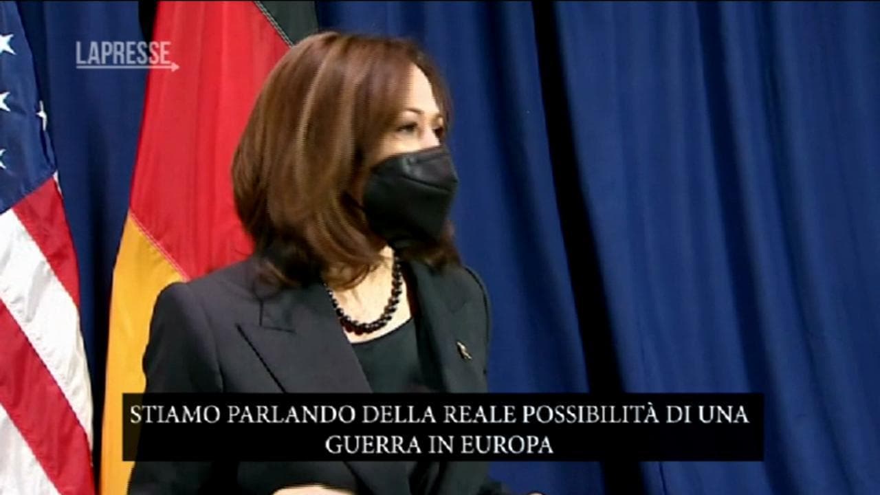 Ucraina, Harris: "Parliamo della reale possibilità di una guerra in Europa"