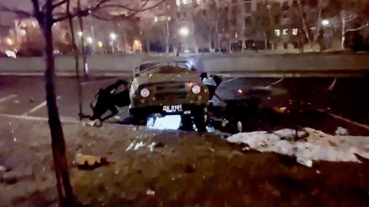 Ucraina, un’autobomba esplode vicino al palazzo del governo a Donetsk