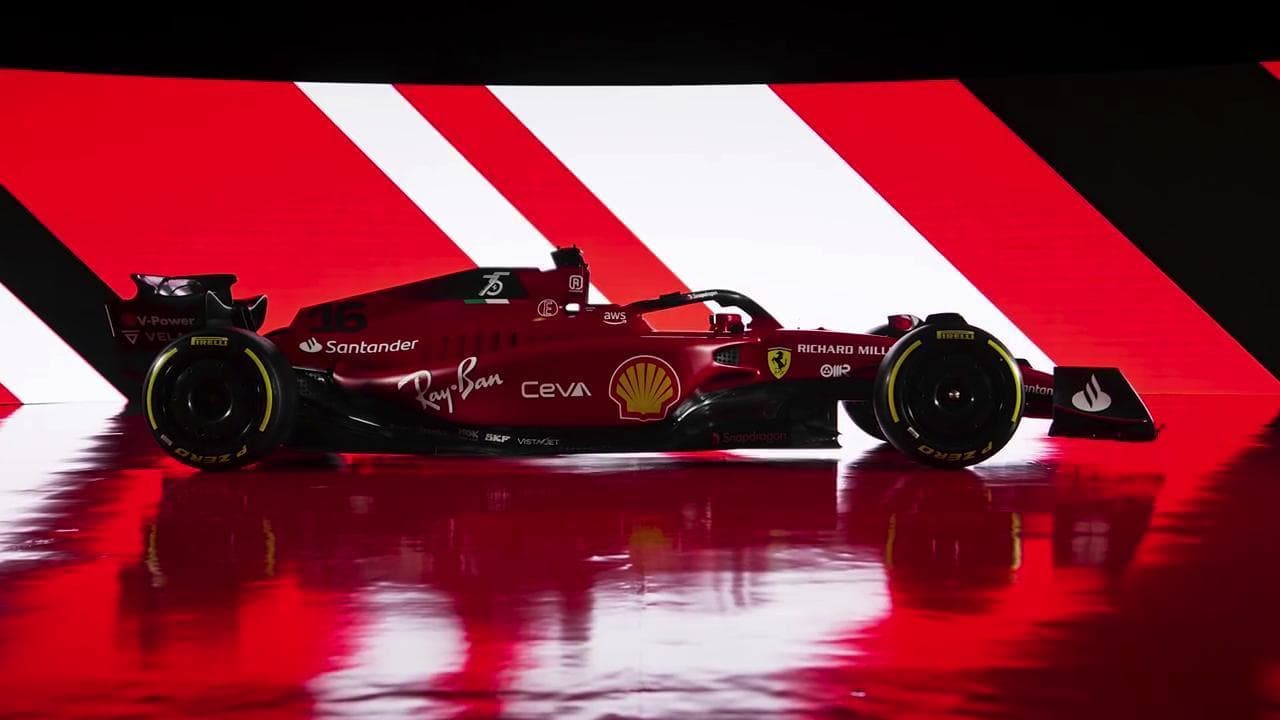 Livrea rossa e ali nere, ecco la nuova Ferrari: aggressiva, radicale ed estrema