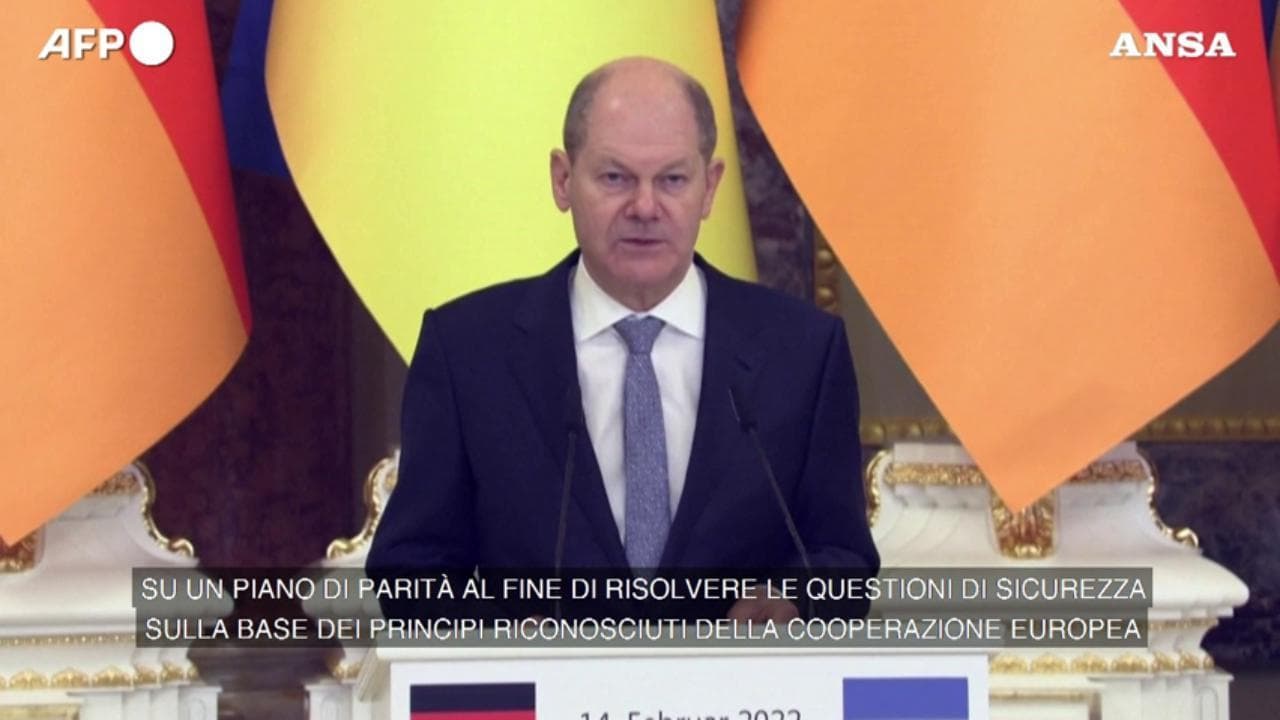 Ucraina, il cancelliere tedesco Olaf Scholz: "La Russia colga le offerte di dialogo"