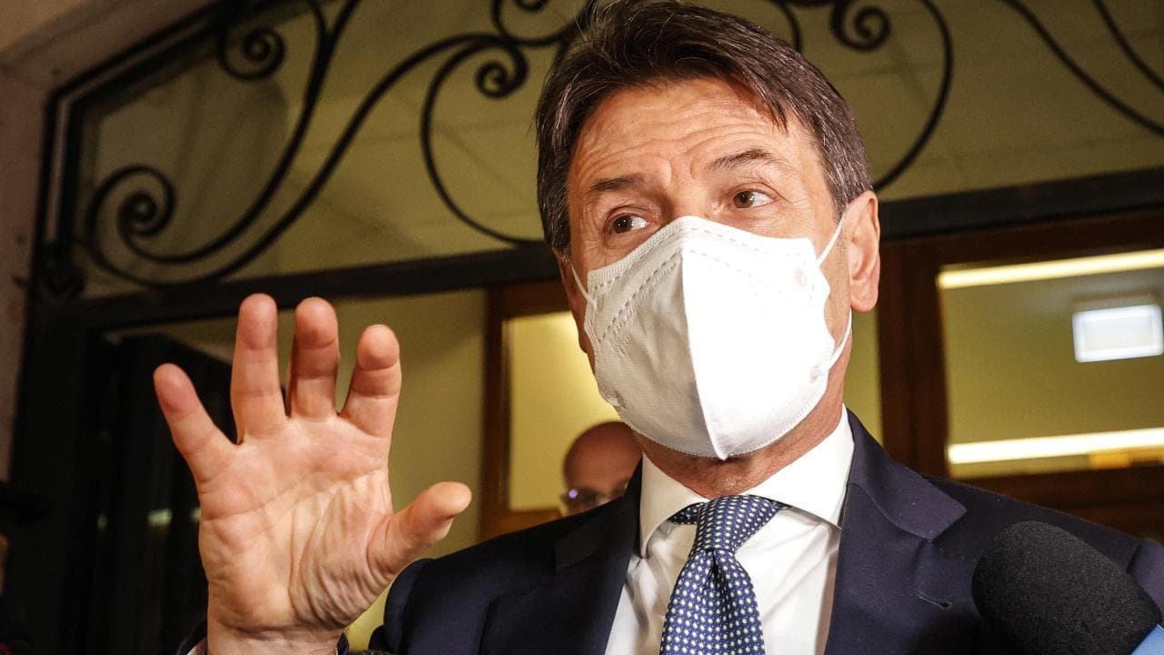 Quirinale, Conte: "Non ci sentiamo né vincitori, né vinti: con Mattarella ha vinto l'Italia"
