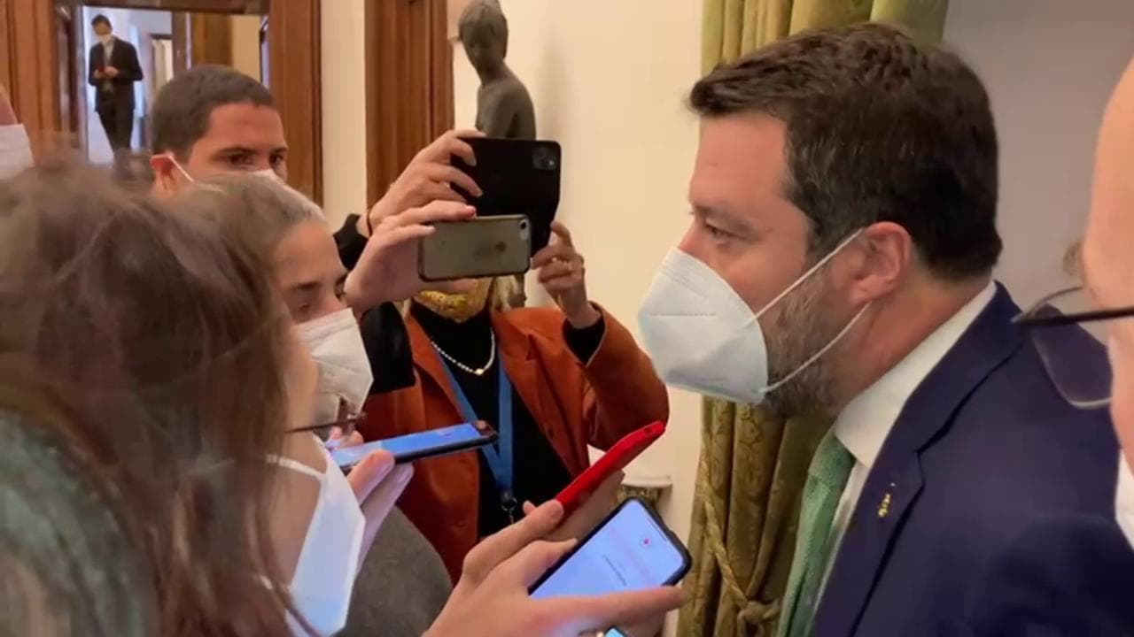 Quirinale, l'apertura di Salvini: "Se non si vuole trovare accordo, resti Mattarella"