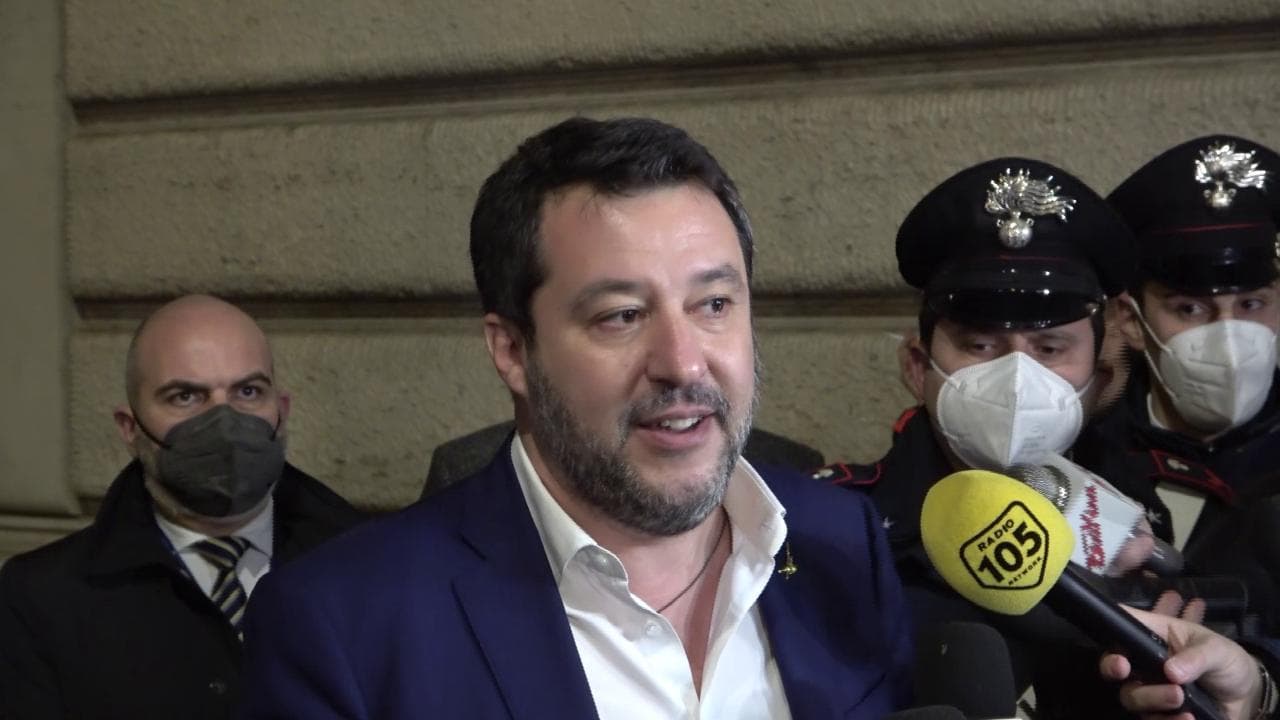 Quirinale, Salvini: "Sto lavorando per un presidente donna. Belloni? Non faccio nomi"