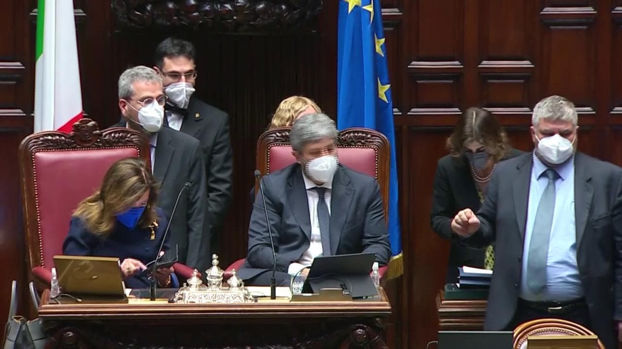 Quirinale, telefonate e scambi di messaggi per Casellati durante la quinta votazione