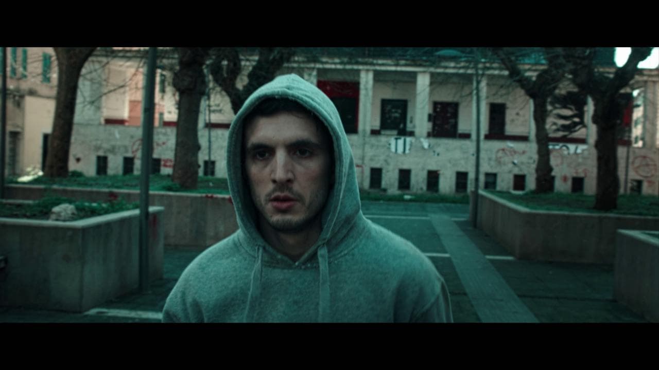 Vinicio Marchioni in 'Ghiaccio', allenatore eroe di periferia