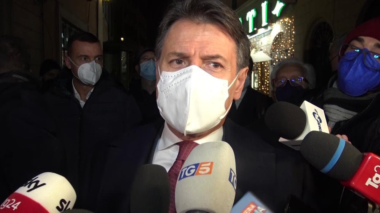 Quirinale, Conte: "Il centrodestra eviti esibizioni muscolari, si ritarderebbe la soluzione"