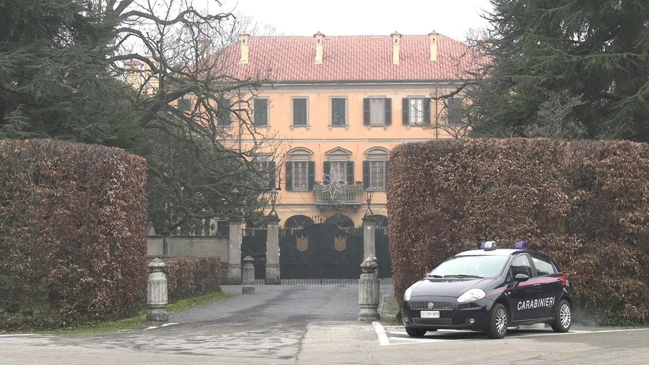 Quirinale, vertice Forza Italia ad Arcore con Berlusconi: presenti Ronzulli, Bernini, Barelli e Confalonieri