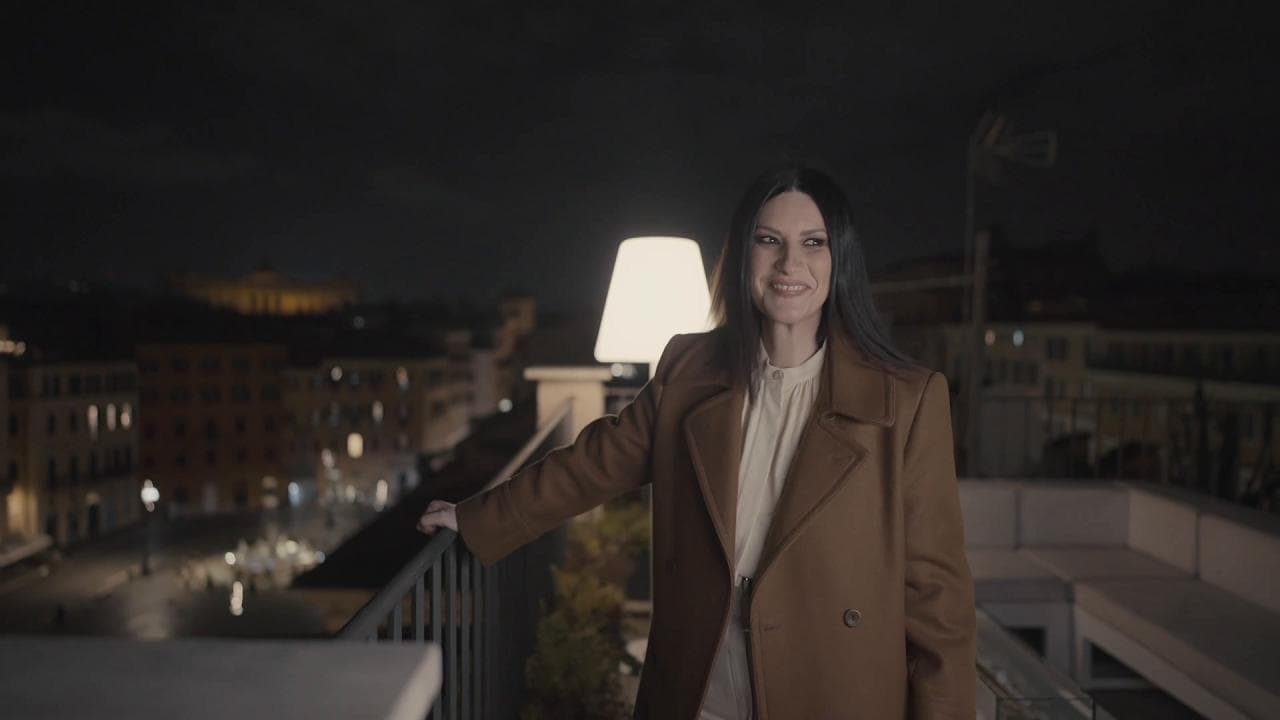 Laura Pausini apre la sua 'Scatola': "Canto ciò che è contenuto nel nostro cuore'