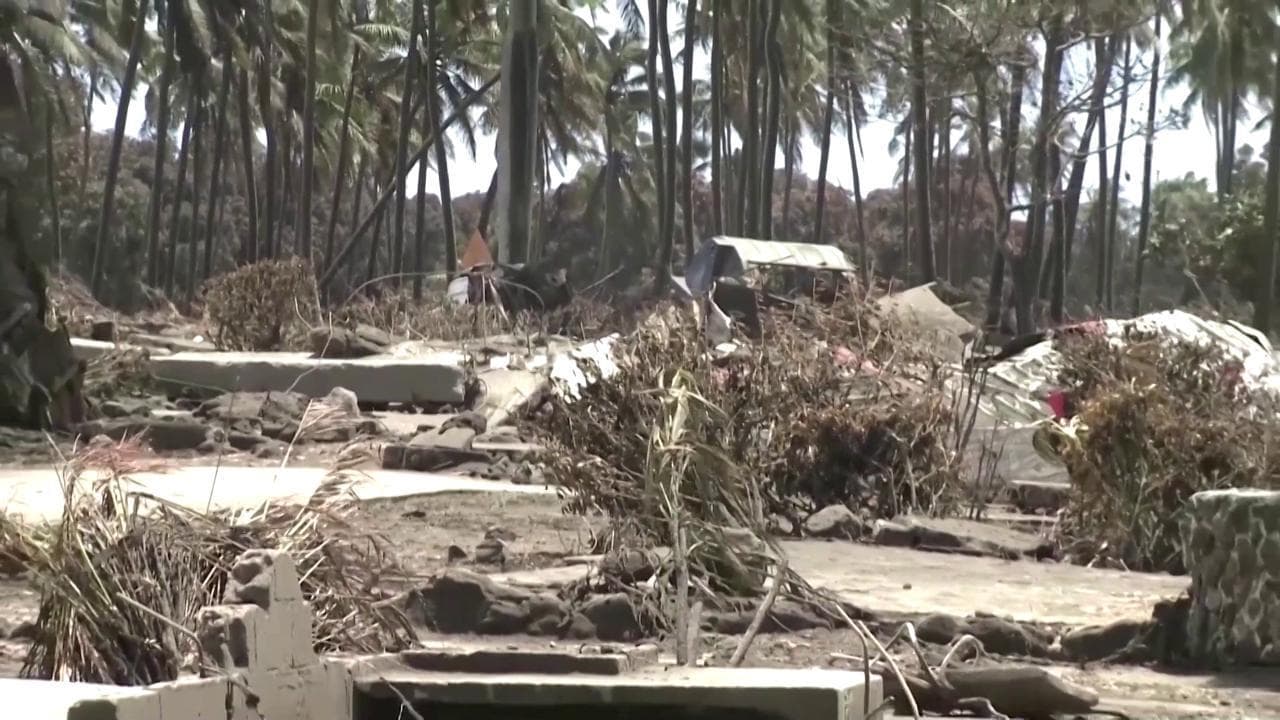 Tonga, le prime immagini da terra dopo la devastazione del vulcano