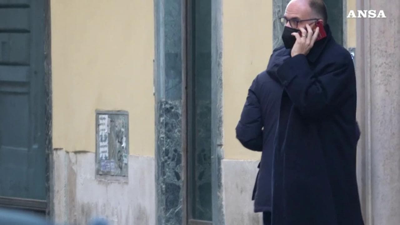 Quirinale, Enrico Letta arriva a casa di Conte