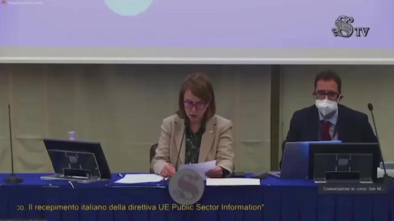Parte un video porno davanti al premio Nobel Parisi: imbarazzo al convegno del M5S al Senato