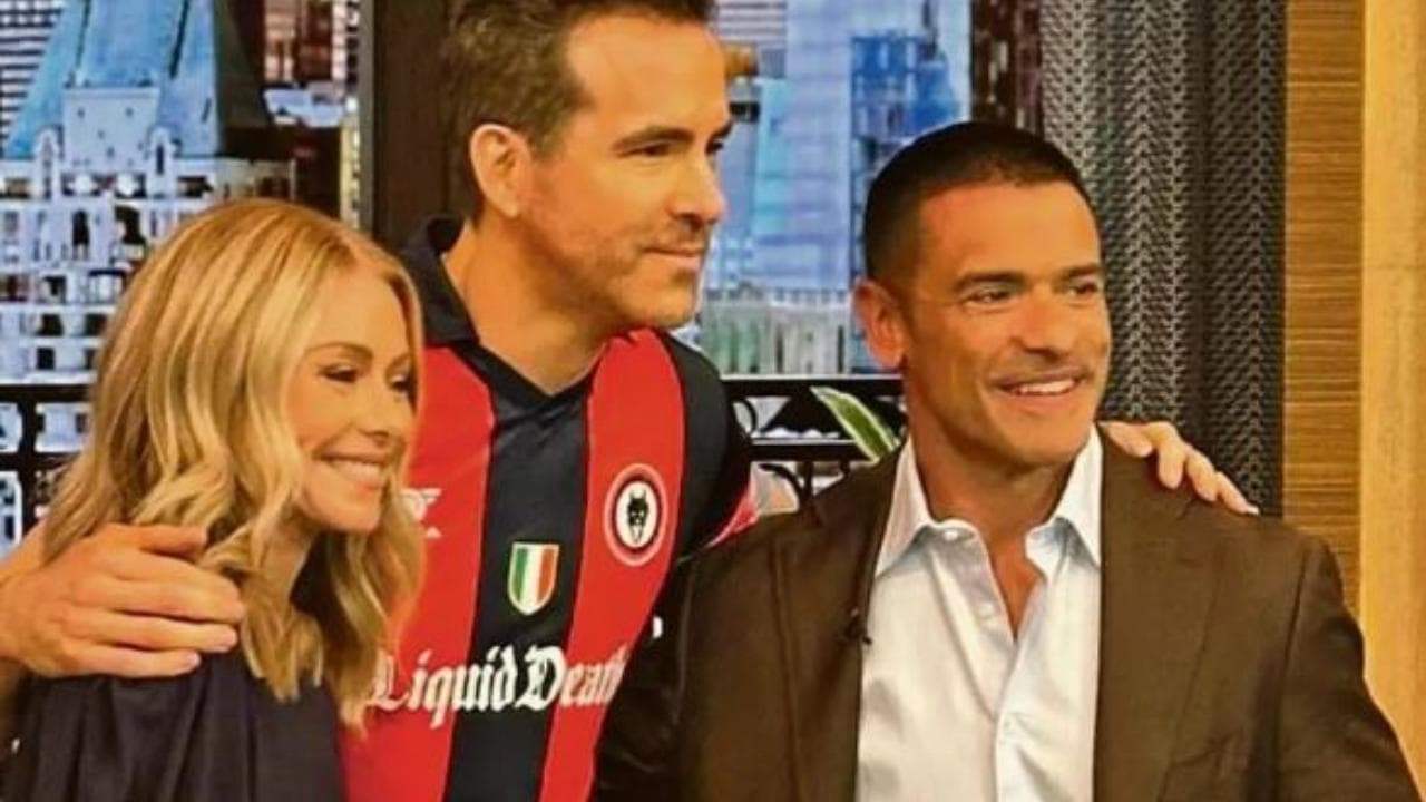 Usa, Ryan Reynolds in diretta tv con la maglia del Campobasso