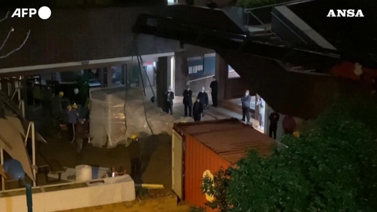 Hong Kong, rimossa per essere distrutta (di nascosto) la statua sulle vittime di piazza Tienanmen