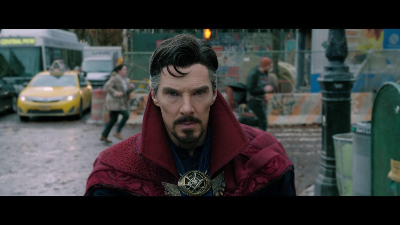 'Doctor Strange nel multiverso della follia', le prime immagini del film diiretto da Sam Raimi - trailer