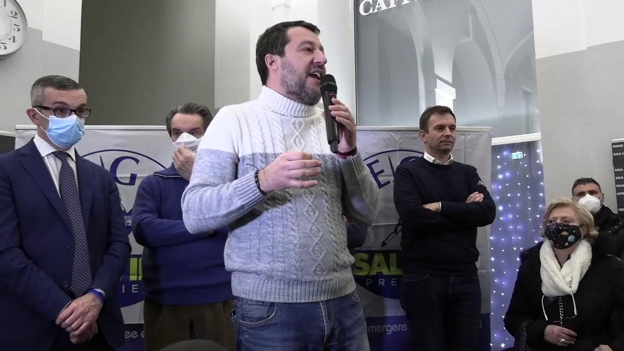 Quirinale, Salvini glissa su Berlusconi presidente: "Draghi? Sta lavorando bene per il Paese"