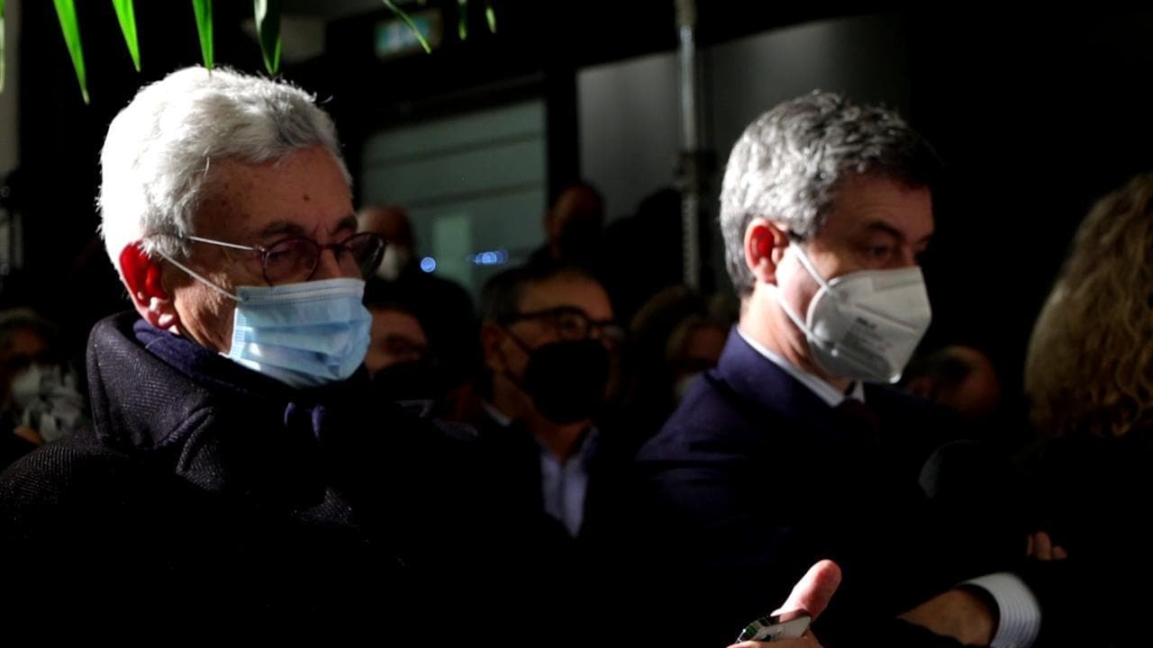 Ritorno a Botteghe Oscure: D'Alema, Orlando e molti altri per una sera nella sede storica del Pci