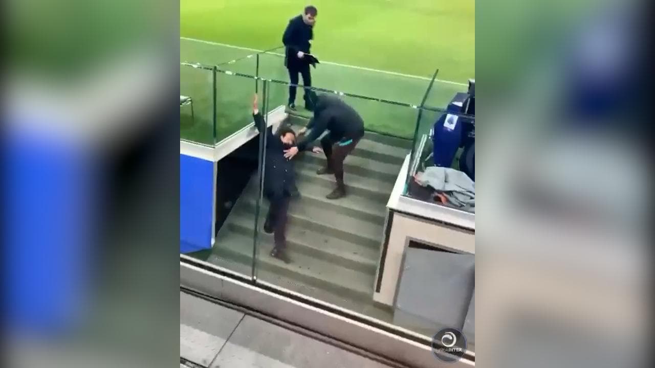 L'Inter vola, l'allenatore scivola: la goffa caduta di Inzaghi allo stadio