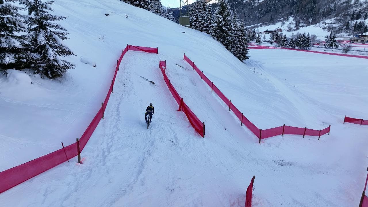 Ciclocross, in Val di Sole la prima gara di sempre tutta sulla neve. La spettacolare ricognizione