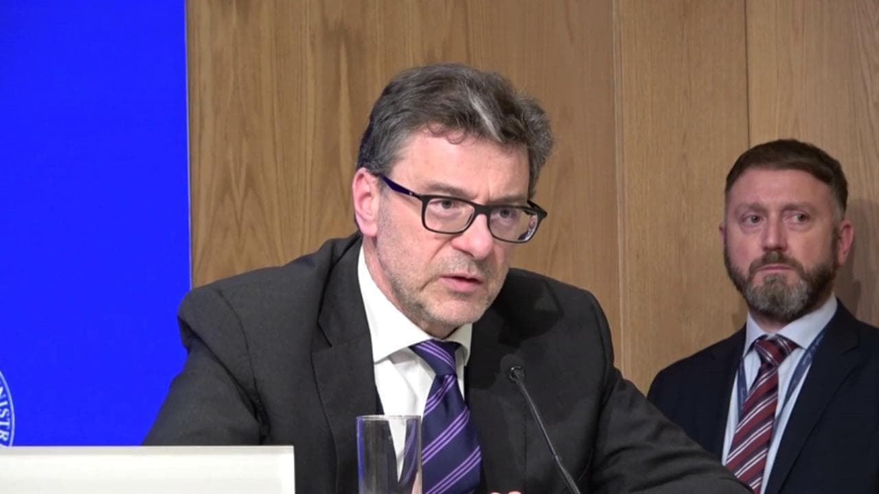 Superbonus, Giorgetti: "Stop, è una misura scriteriata e devastante per le finanze"