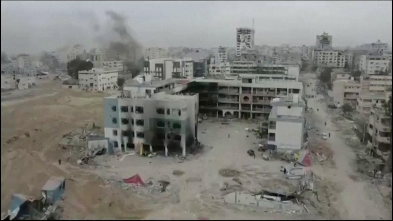 Medio Oriente, distrutta a Gaza la scuola dell'Unrwa: le immagini dal drone