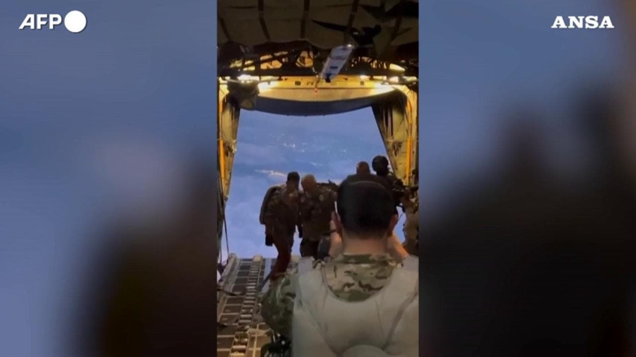 Medio Oriente, lancio di aiuti umanitari sulla Striscia di Gaza: partecipa anche il re di Giordania