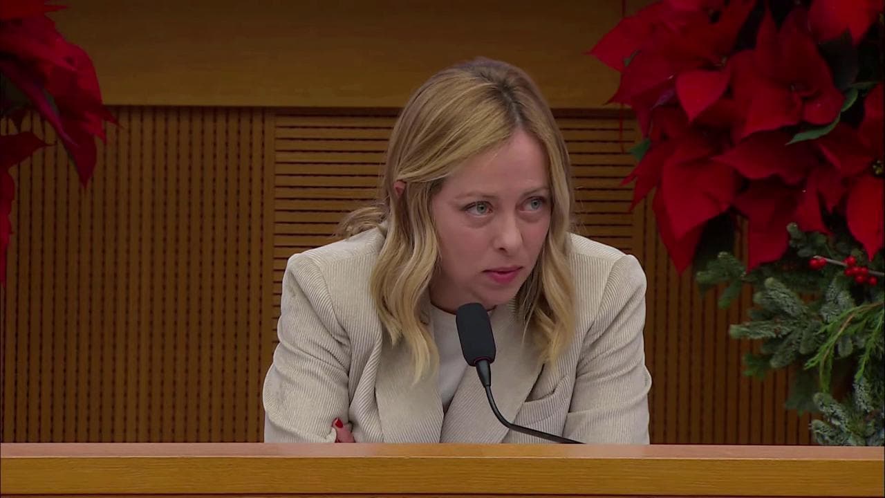Conferenza stampa di fine anno, Meloni: "Disponibile a confronto con Elly Schlein"