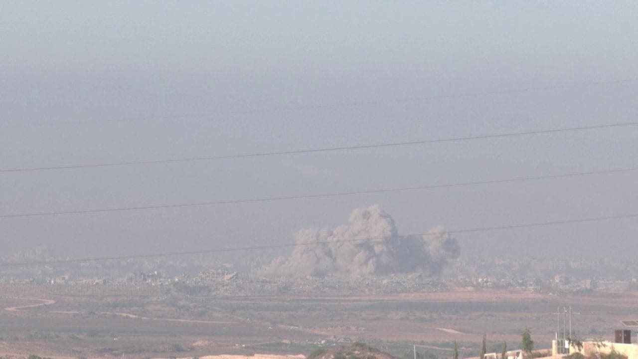 Tregua finita, nubi di fumo su Gaza dopo la ripresa dei bombardamenti