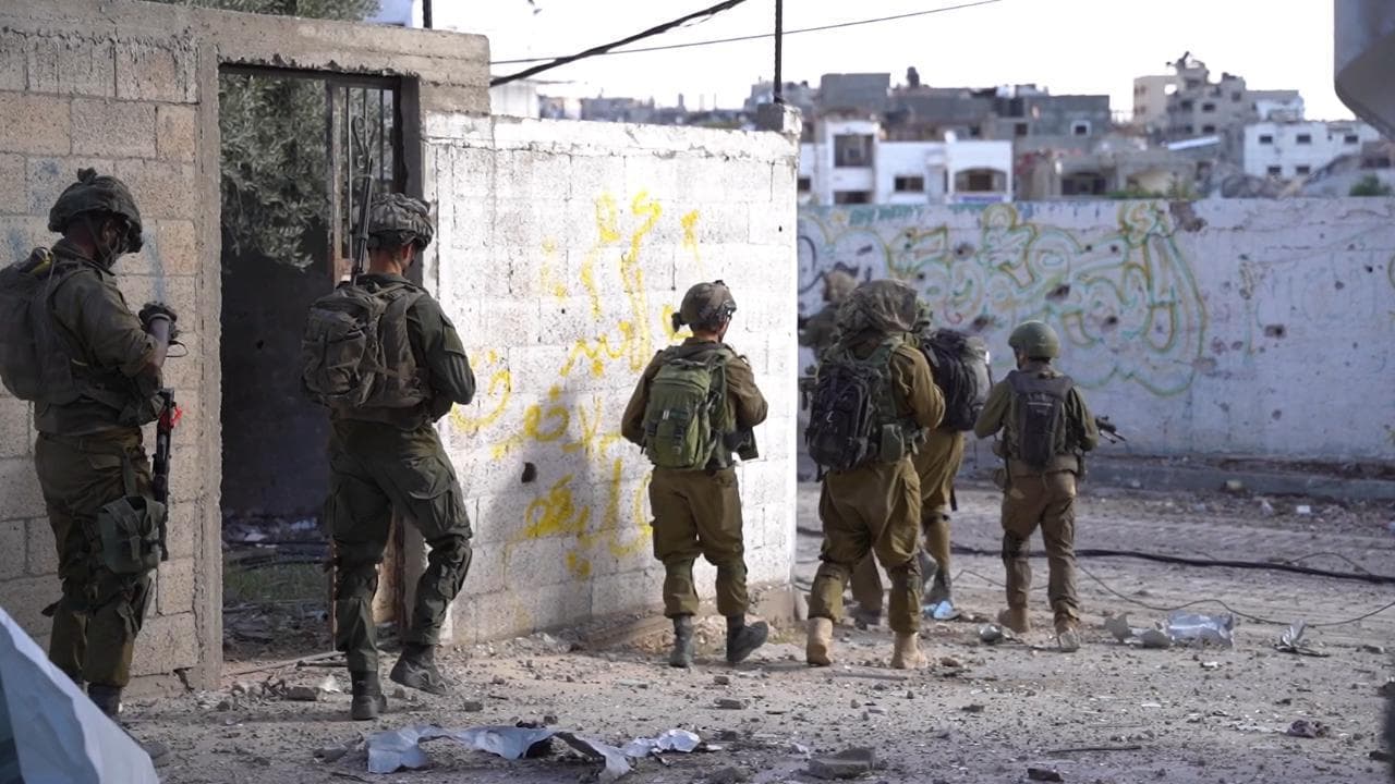 Gaza, la tregua rimandata ma la battaglia continua. Le immagini dalle bodycam dei soldati israeliani