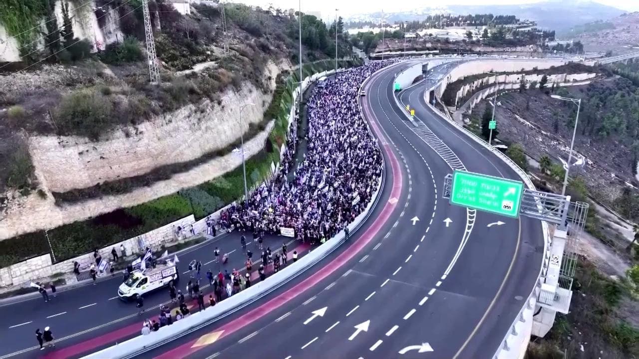 Israele, la marcia per il rilascio degli ostaggi è arrivata a Gerusalemme